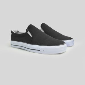 Sepatu 3